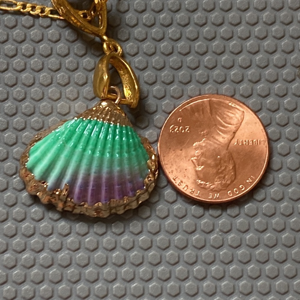 18 KGP yellow gold necklace with purple and green seashell - Picture 6 of 6